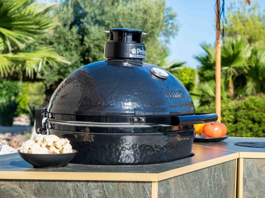 Outdoor Kitchen with Gas and Charcoal Grill